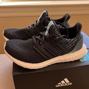 UltraBoost Parley Women 6.5